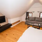 Couette-café Vineyard Escape Herbersteinova Klet 3*