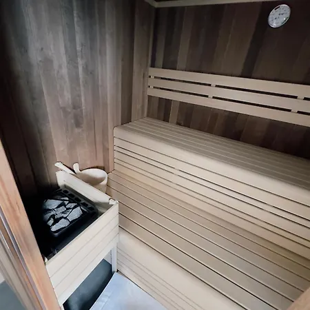 Bed & Breakfast Vineyard Escape Herbersteinova Klet