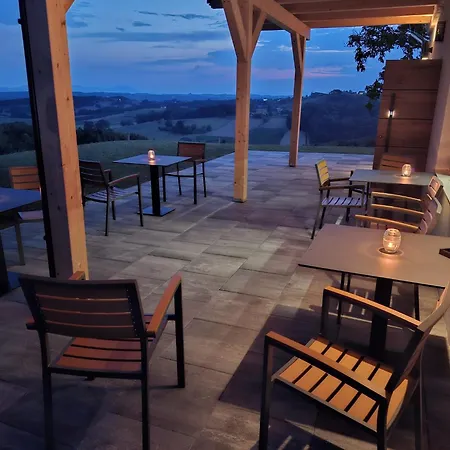 לינה וארוחת בוקר Vineyard Escape Herbersteinova Klet Jursinci