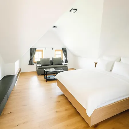 Vineyard Escape Herbersteinova Klet Jursinci