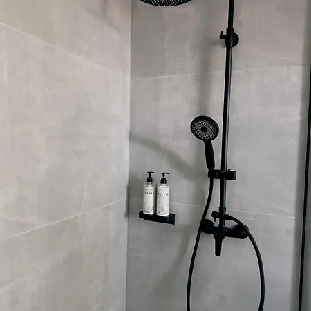 Bed & Breakfast Vineyard Escape Herbersteinova Klet 3*