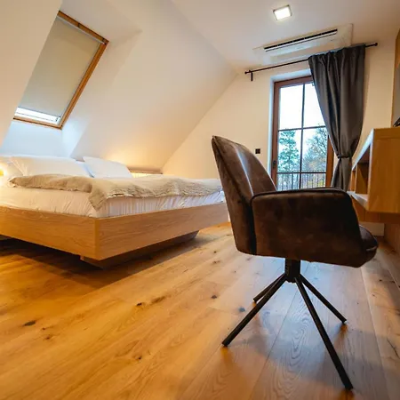 Vineyard Escape Herbersteinova Klet Jursinci