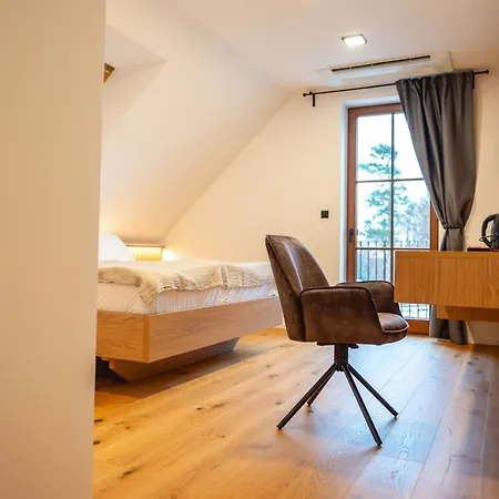 Vineyard Escape Herbersteinova Klet