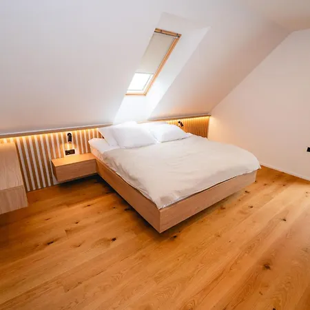 Vineyard Escape Herbersteinova Klet Bed & Breakfast 3*