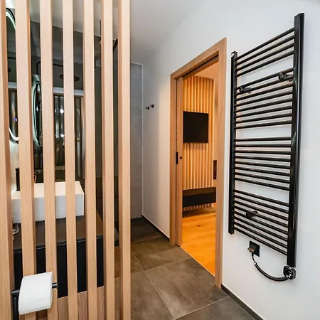 Vineyard Escape Herbersteinova Klet Bed & Breakfast Jursinci